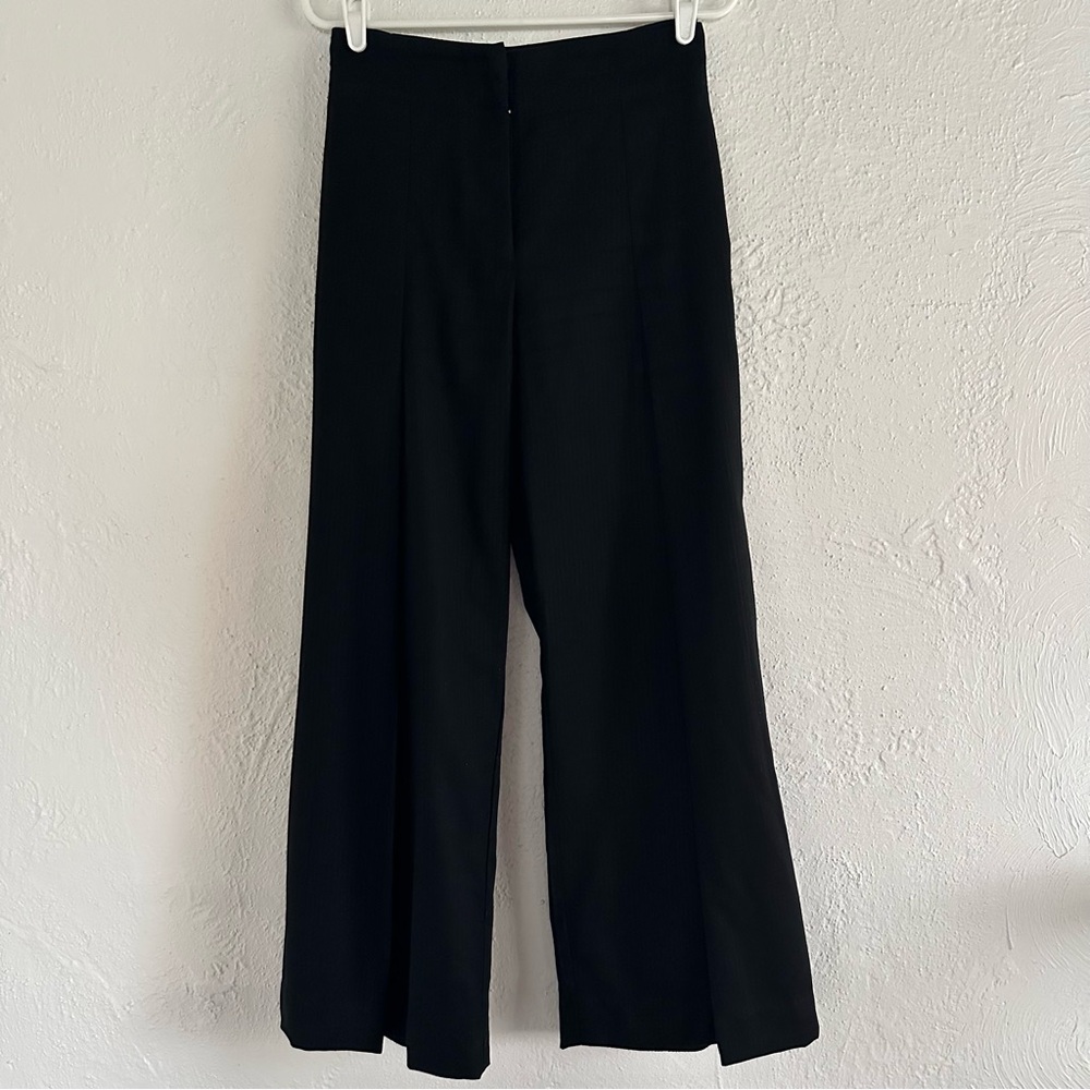 LAST CALL BEFORE ITS DONATED ⭐️Liz Claiborne Black Wide Leg Pants, size 12⭐️